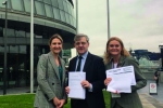 Cllr Kim Caddy & Cllr Melanie Hampton present residents’ petition at City Hall. 